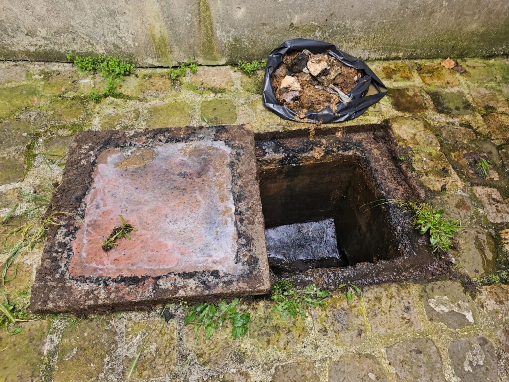 Débouchage de canalisations à Chartres | APS28 Assainissement